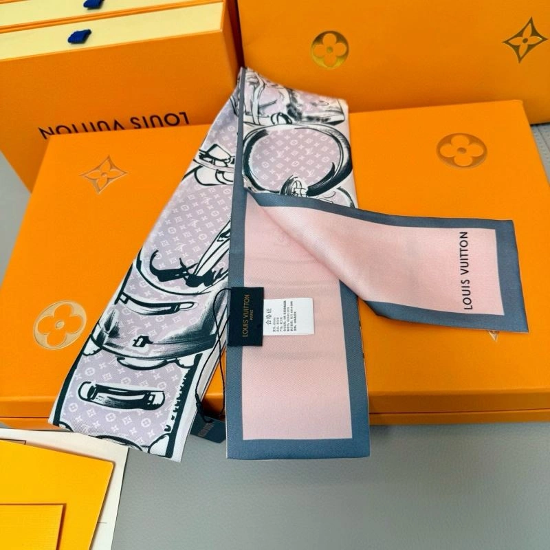 Vibrant Hermes Silk 272159