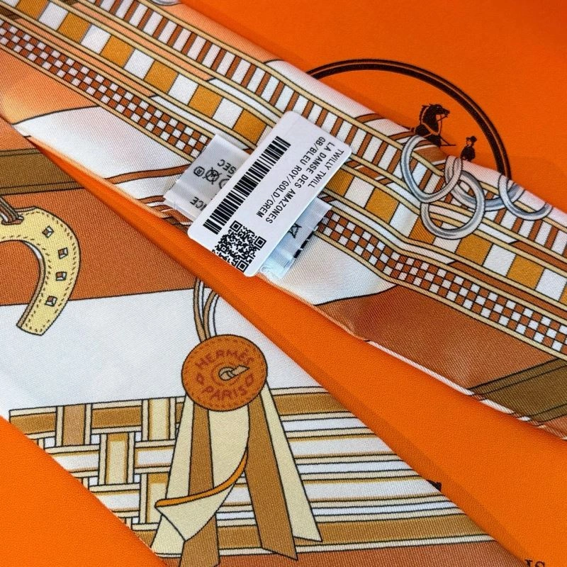 Lightweight Hermes Silk 272155