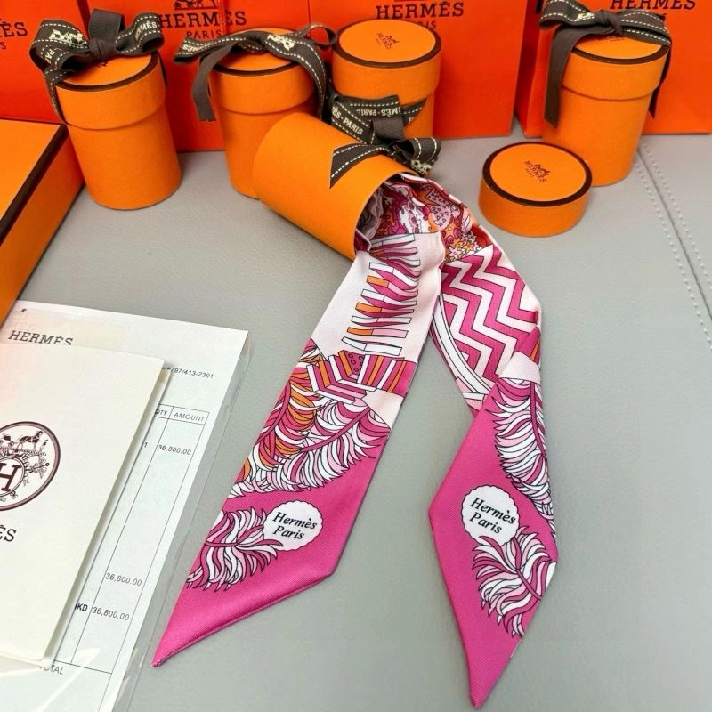 Packable Hermes Silk 272121