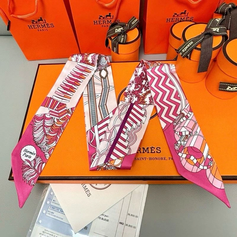 Packable Hermes Silk 272121