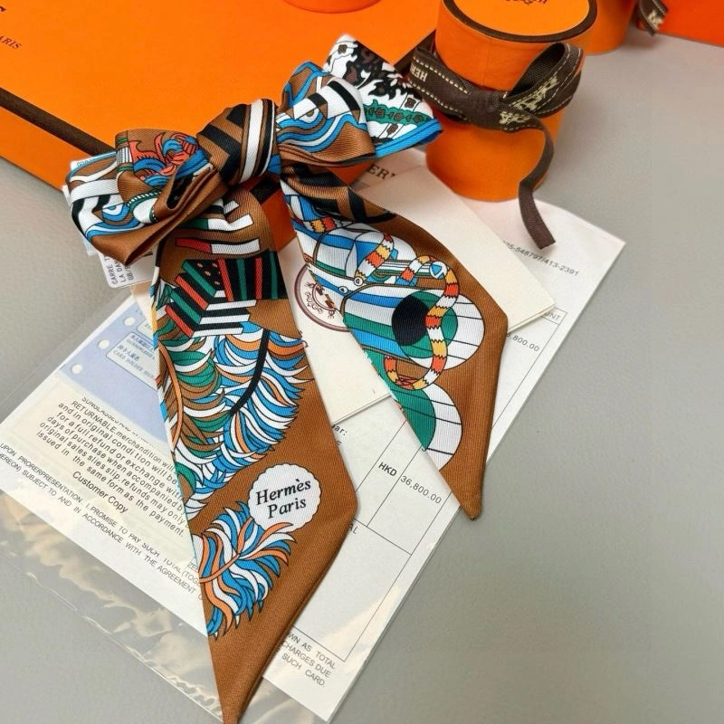 Modern Hermes Silk 272117