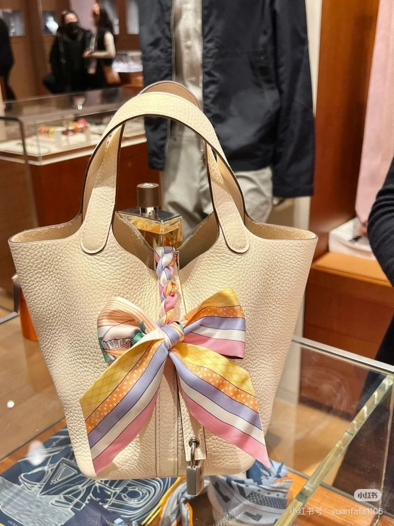 Hermes Silk Flexible 272116