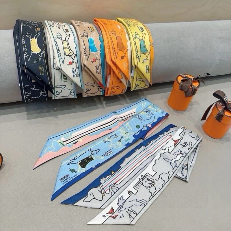 Functional Hermes Silk 272098