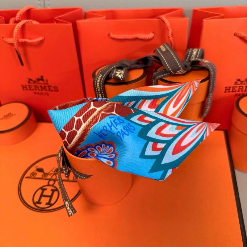 Resilient Hermes Silk 272081