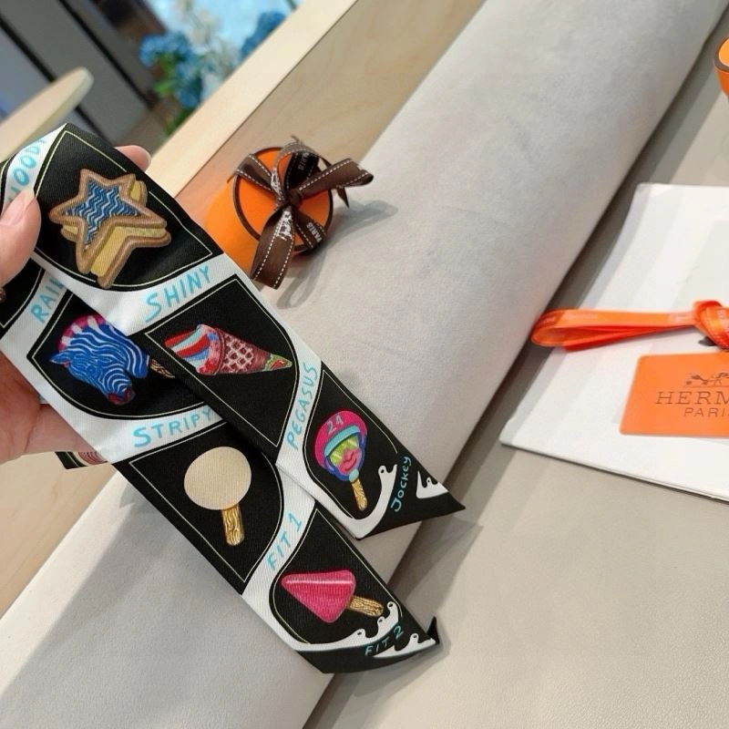 Hermes Silk Chic 272045