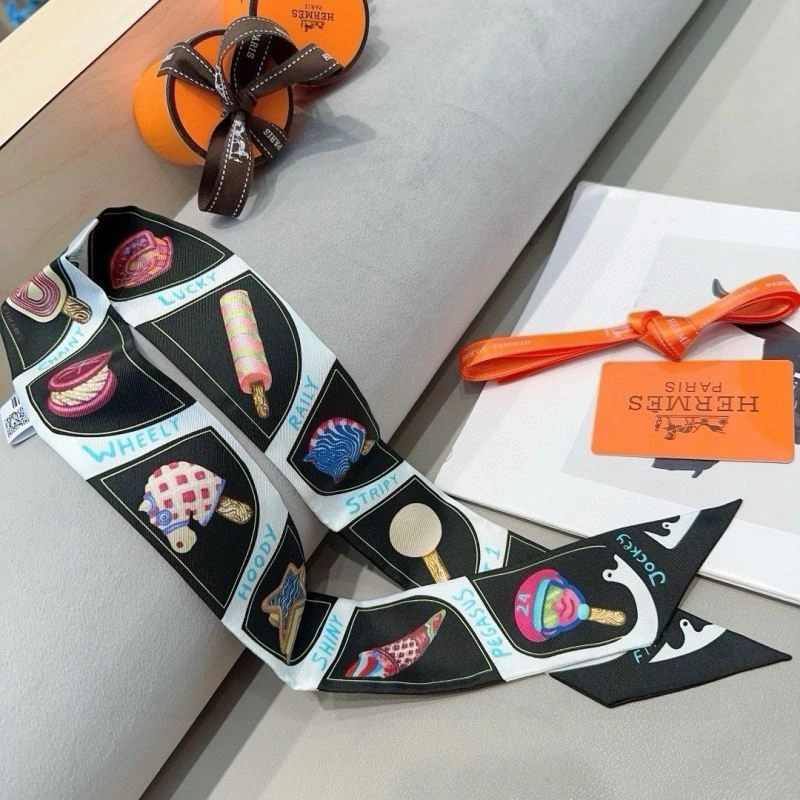 Hermes Silk Chic 272045