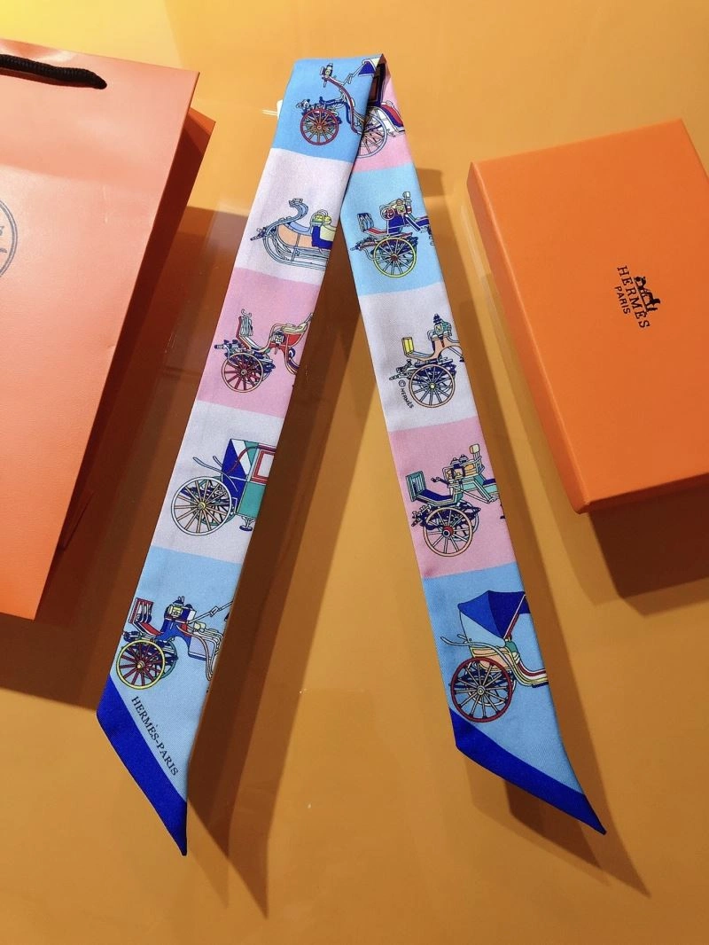 Vibrant Hermes Silk 272518