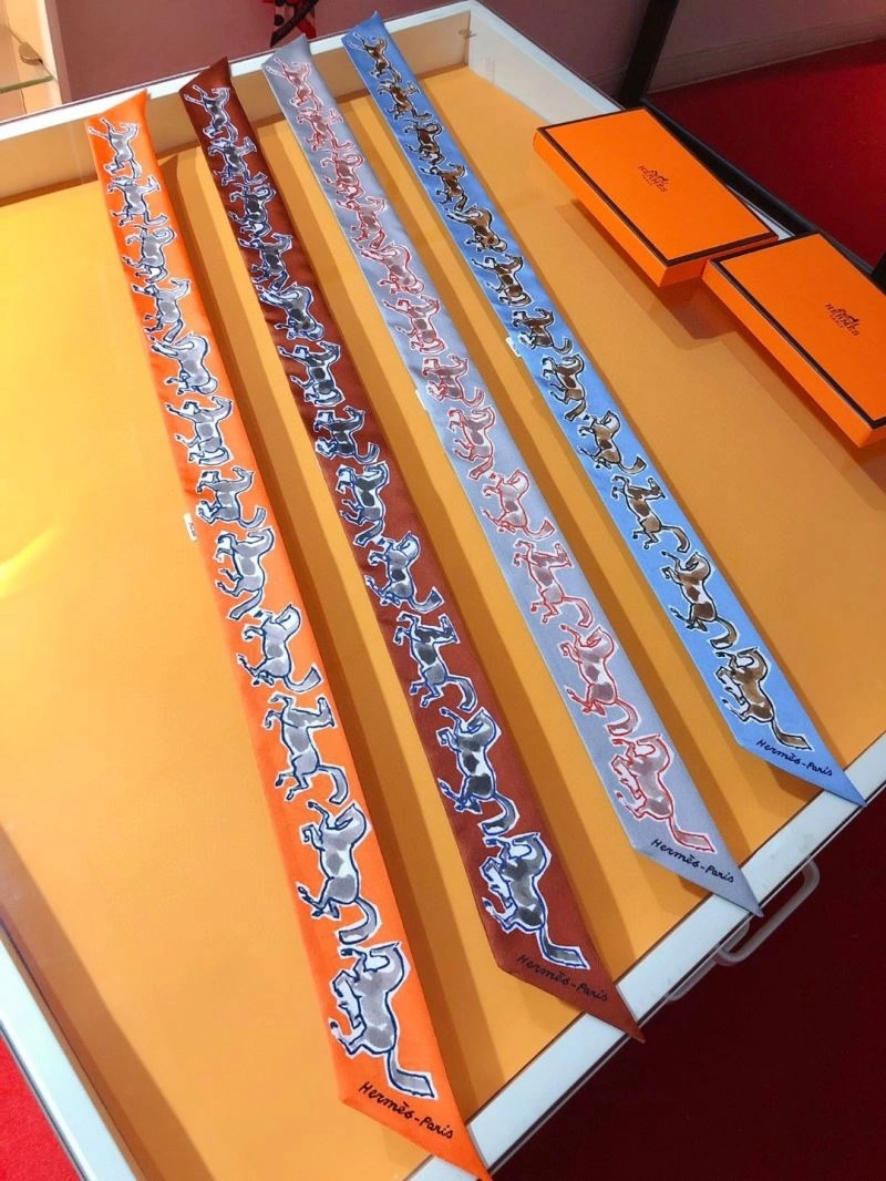 Hermes Silk Upgraded 272503