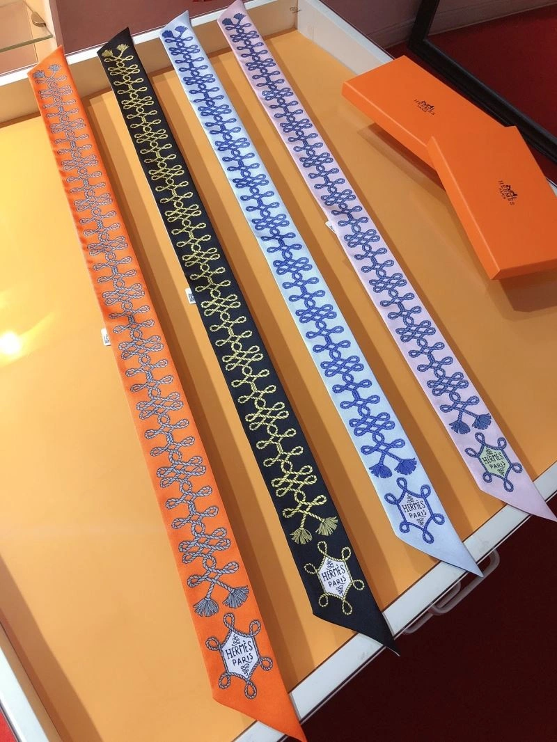Contemporary Hermes Silk 272506