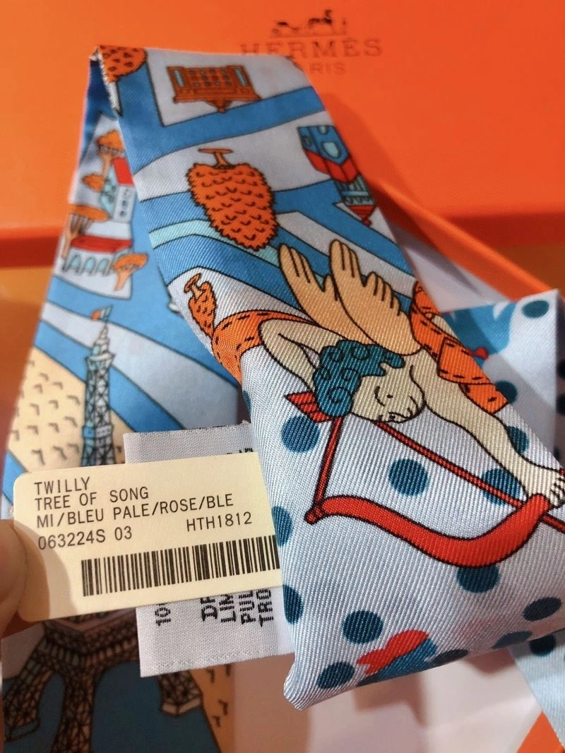 Cozy Hermes Silk 272498