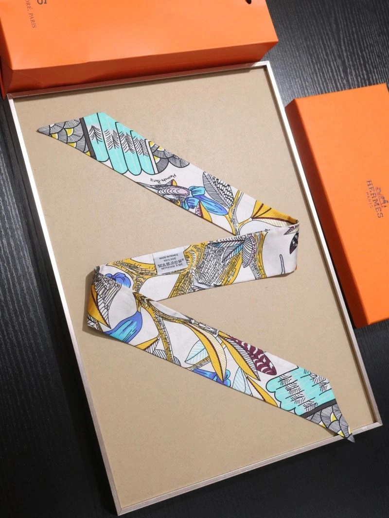 Bold Hermes Silk 272892