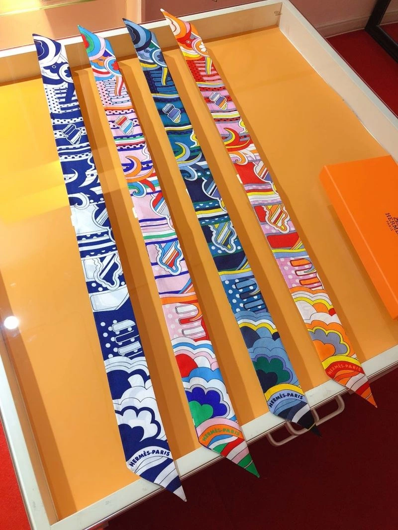 Lightweight Hermes Silk 272890