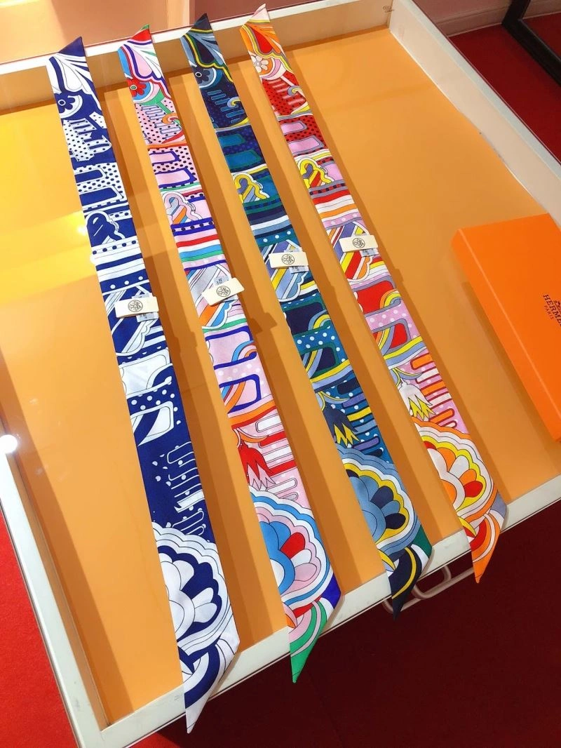Lightweight Hermes Silk 272890