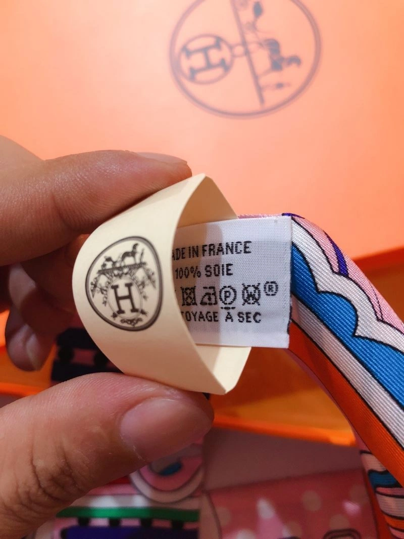 Lightweight Hermes Silk 272890