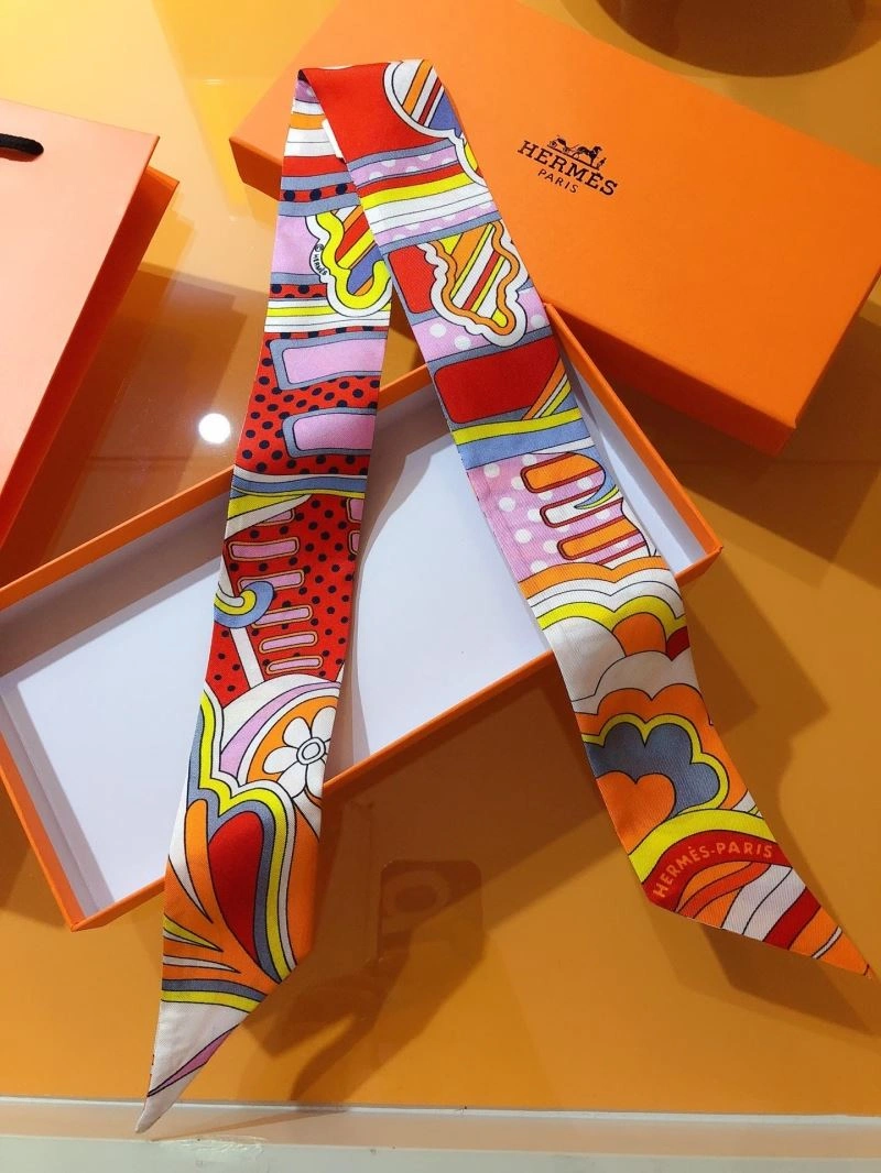 Vibrant Hermes Silk 272868