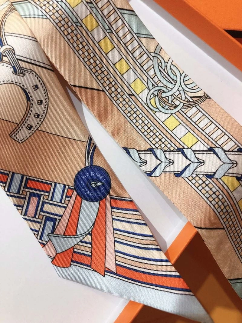 Classic Hermes Silk 272884