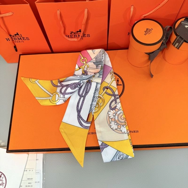 Durable Hermes Silk 272855