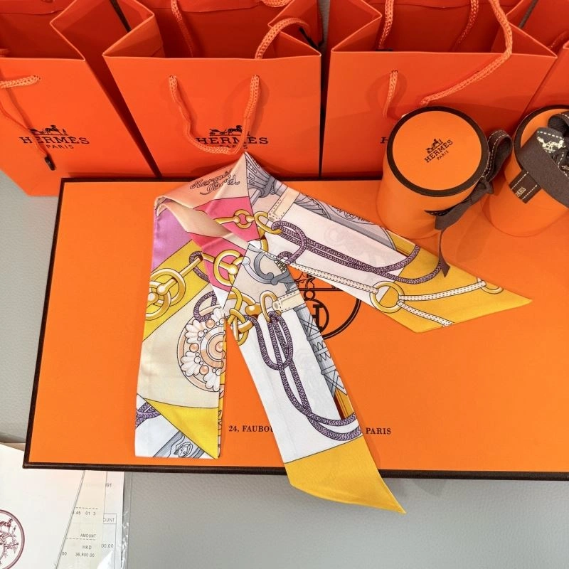 Durable Hermes Silk 272855
