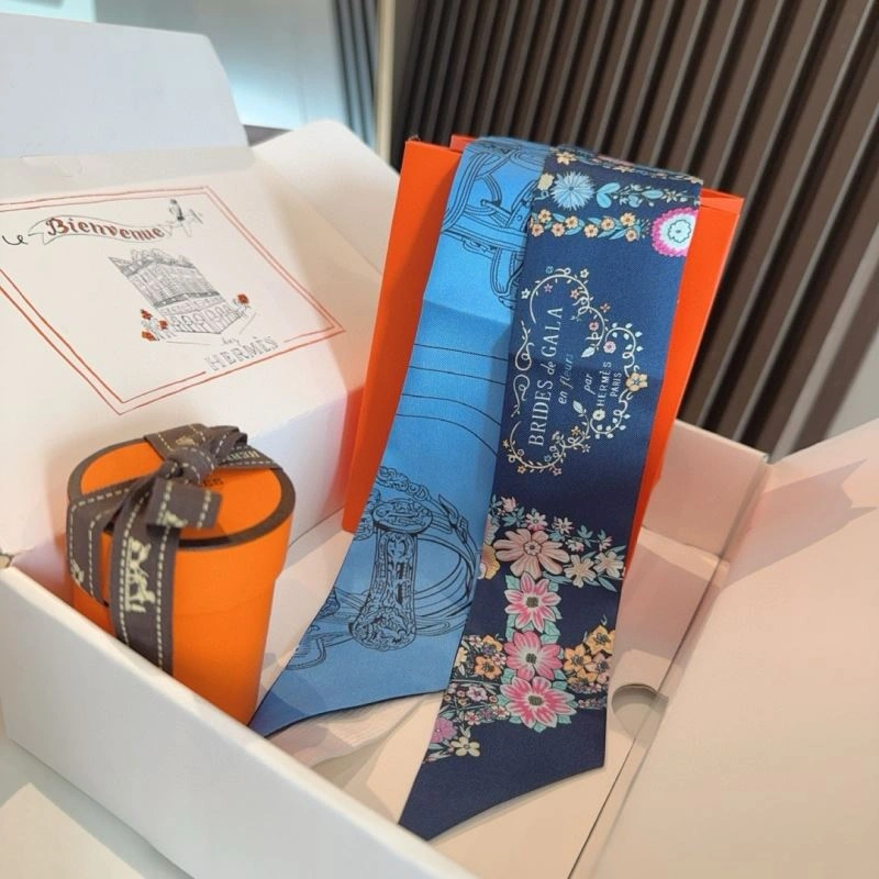Vibrant Hermes Silk 272820