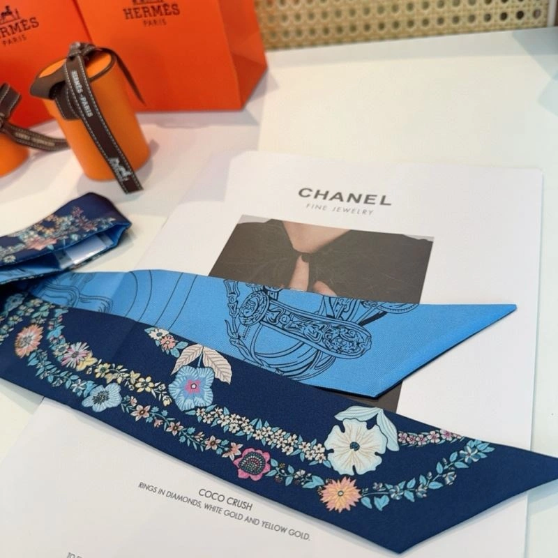 Vibrant Hermes Silk 272820