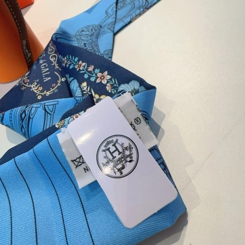 Vibrant Hermes Silk 272820