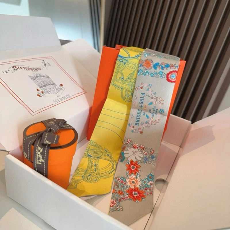Hermes Silk Versatile 272835