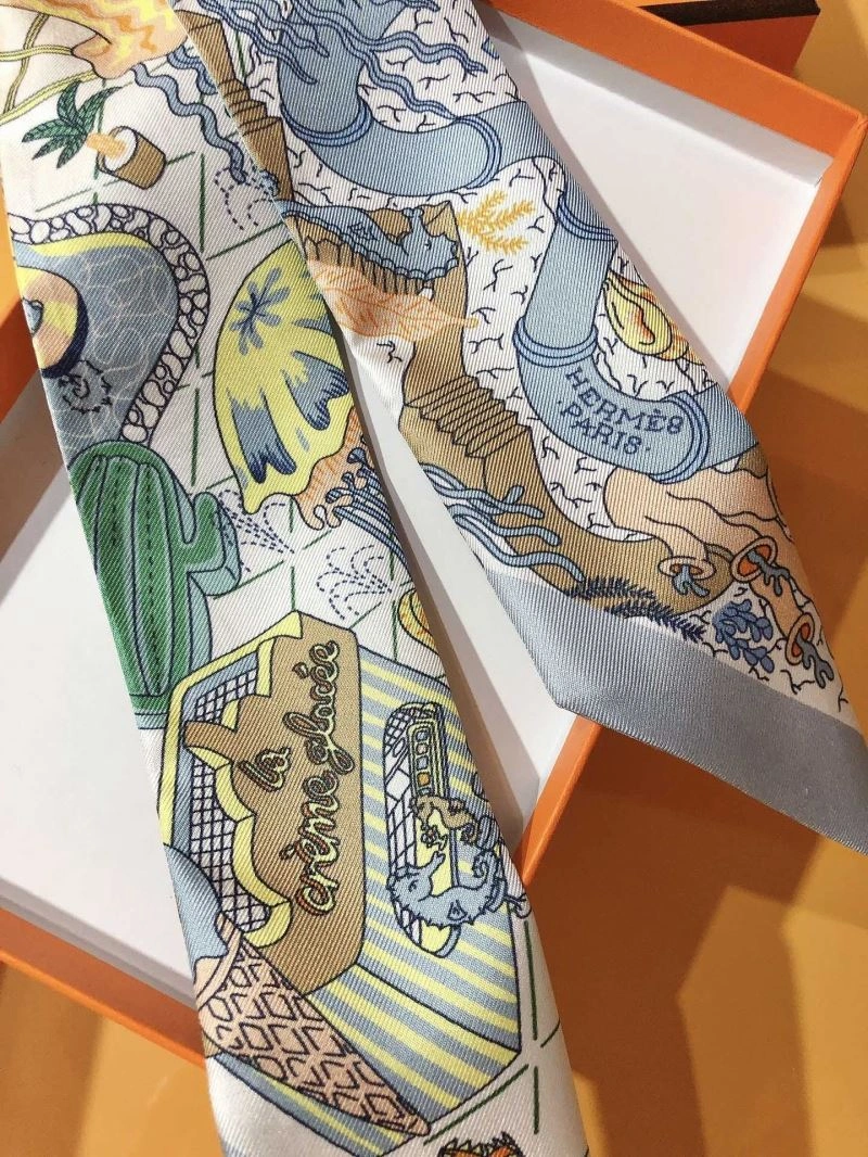 Hermes Silk Compact 272843
