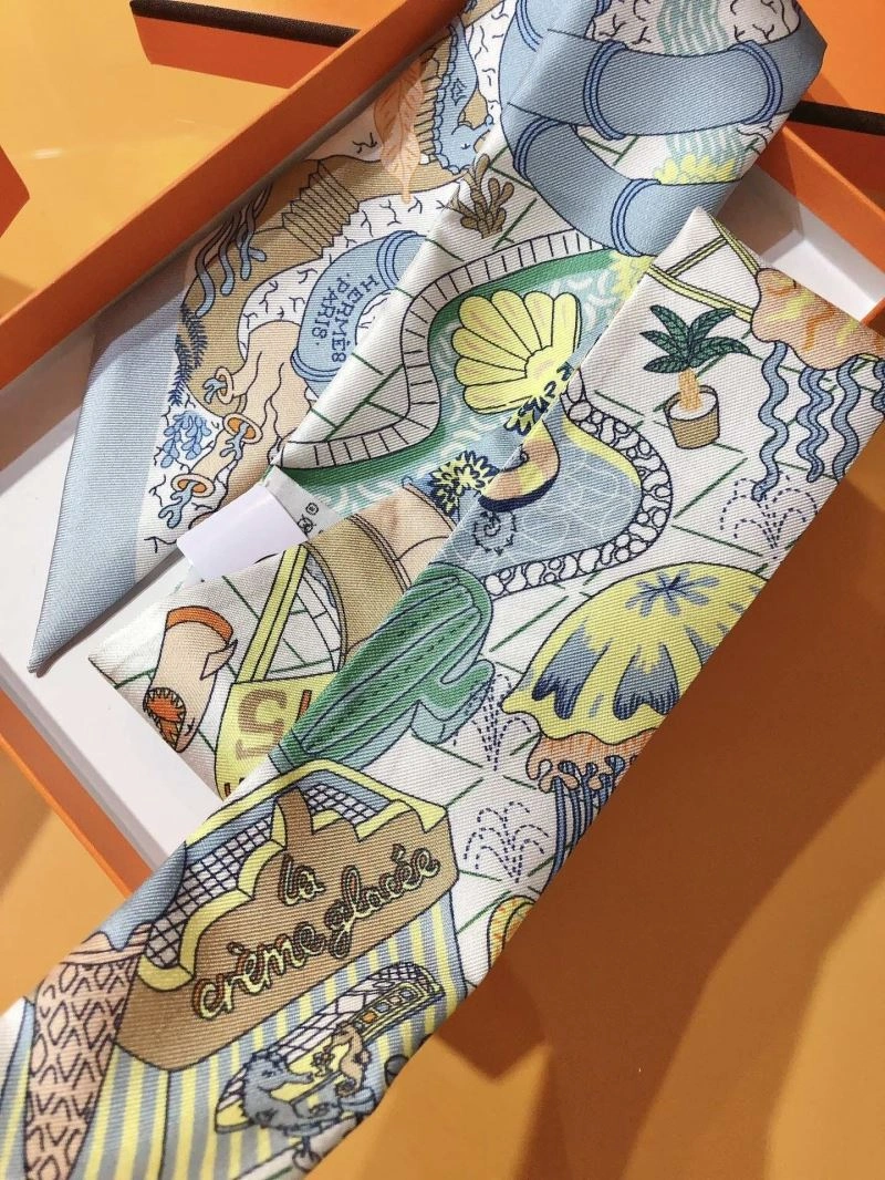 Hermes Silk Compact 272843