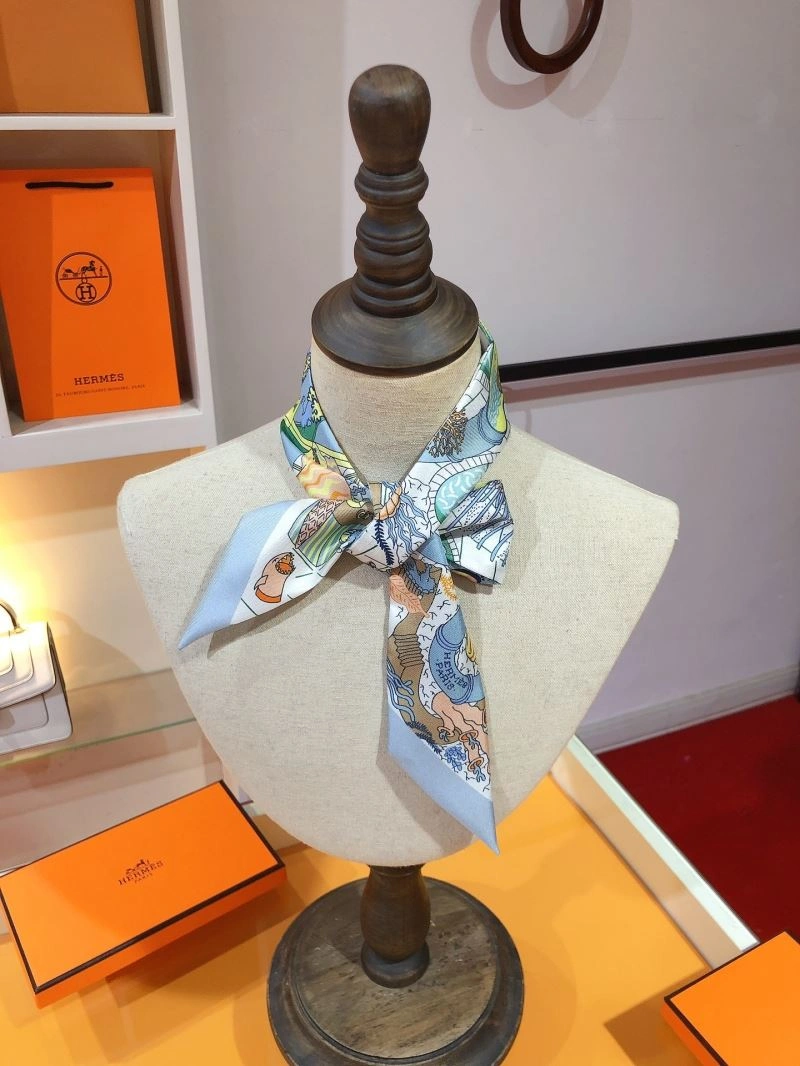 Hermes Silk Compact 272843