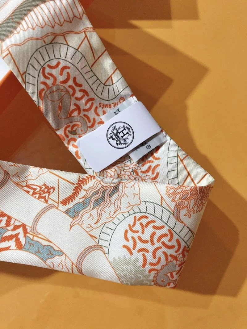 Durable Hermes Silk 272849