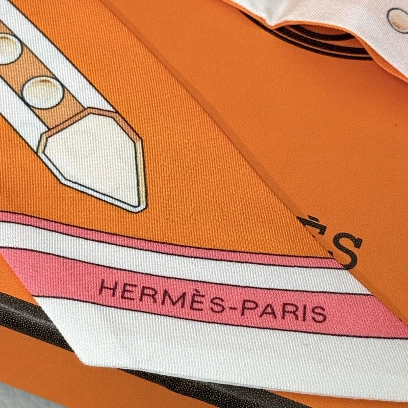 Hermes Silk Compact 272827
