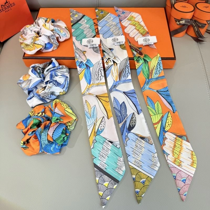 Modern Hermes Silk 272809