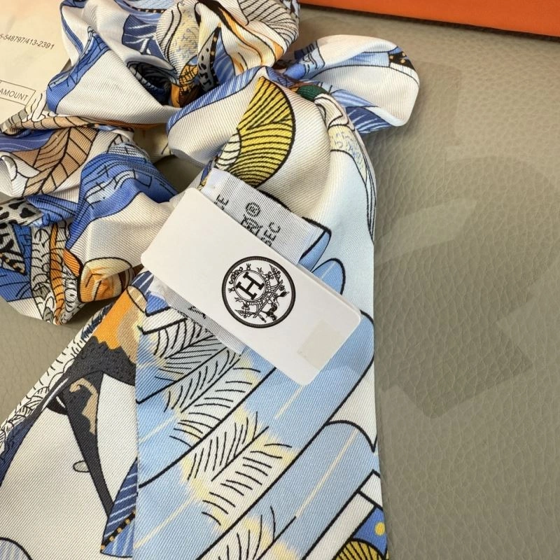 Modern Hermes Silk 272809