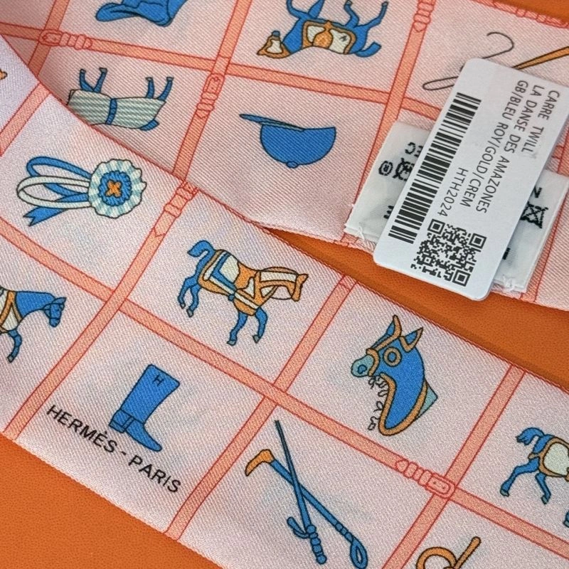 Elegant Hermes Silk 272785
