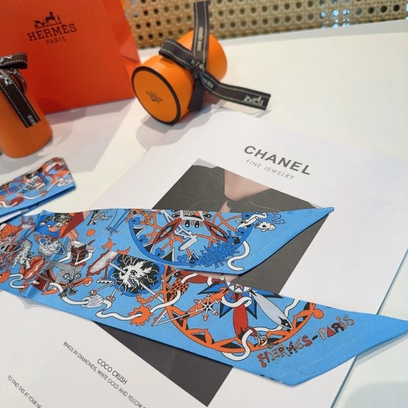 Hermes Silk Chic 272799