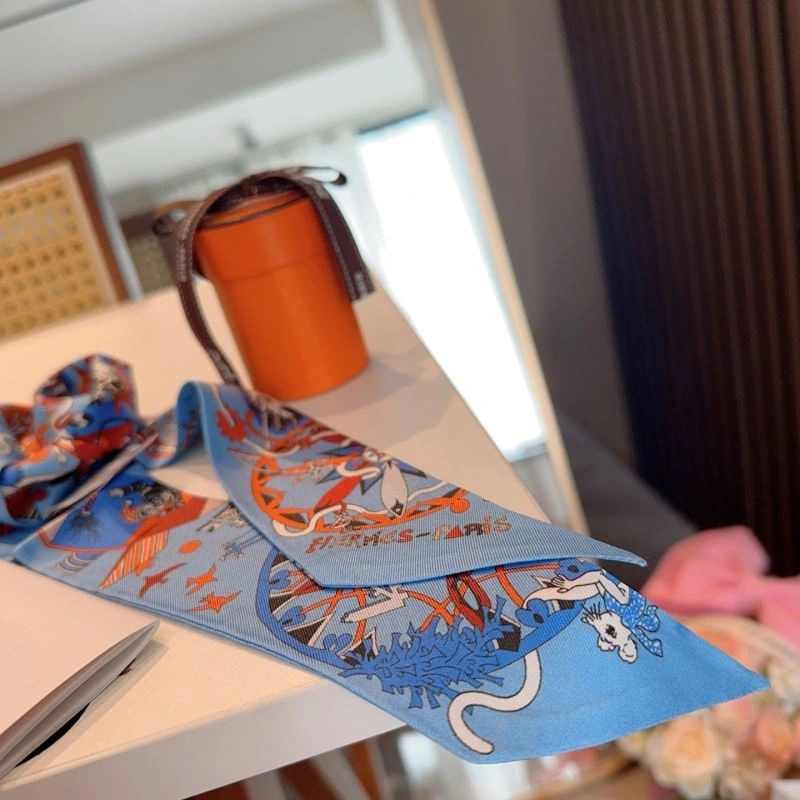 Hermes Silk Chic 272799