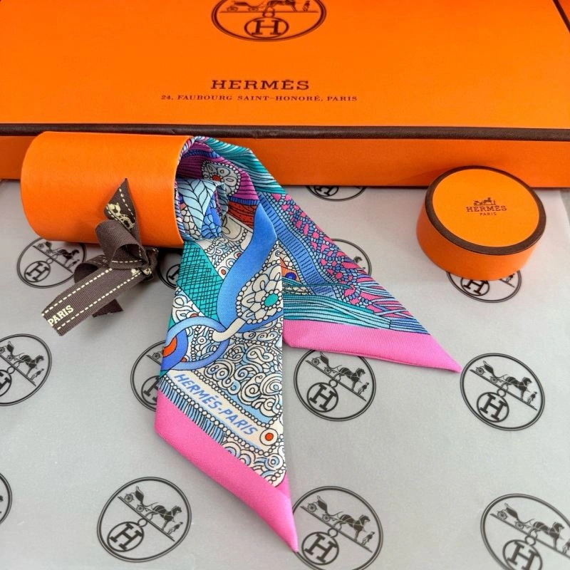 Versatile Hermes Silk 272754
