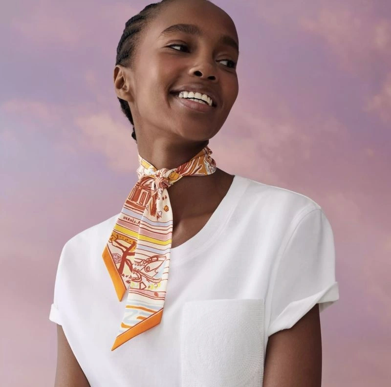 Vibrant Hermes Silk 272713