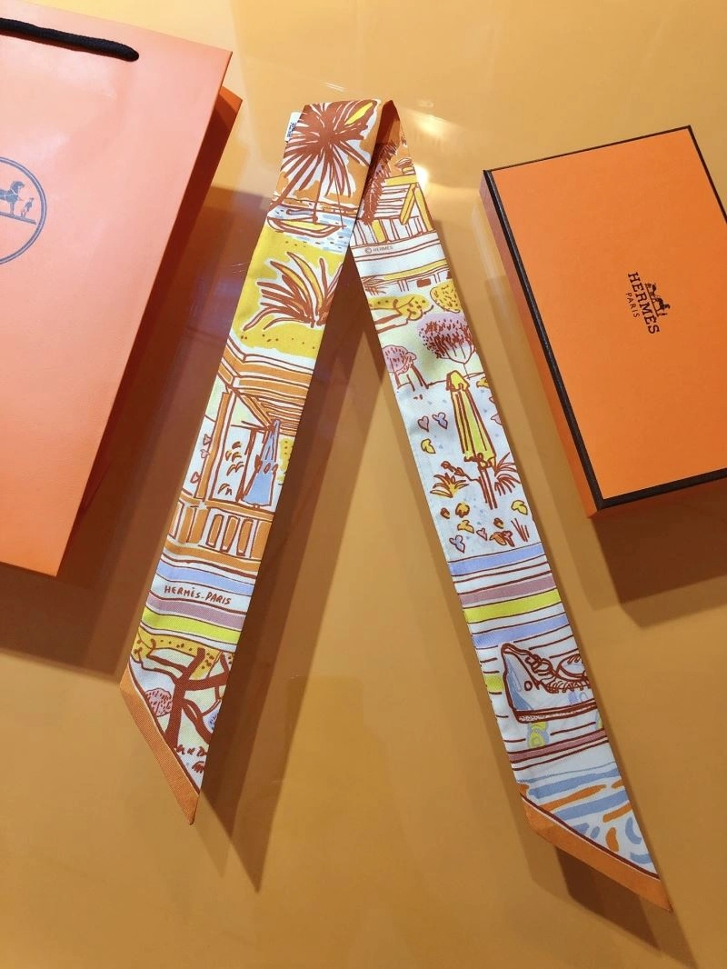 Vibrant Hermes Silk 272713