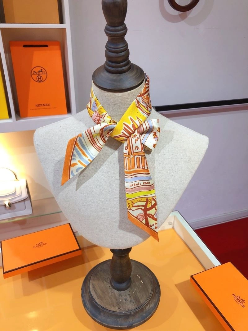 Vibrant Hermes Silk 272713