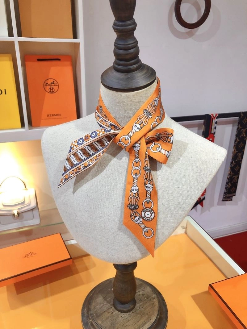 Durable Hermes Silk 272710