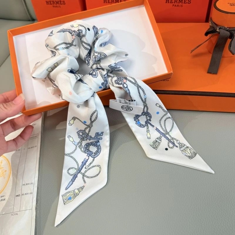 Unisex Hermes Silk 272658