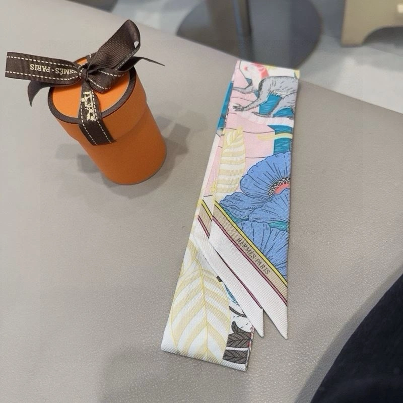 Refined Hermes Silk 272686