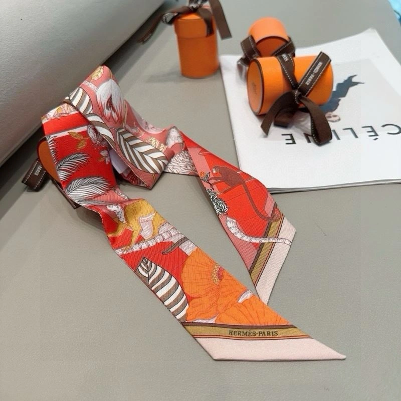 Bold Hermes Silk 272675