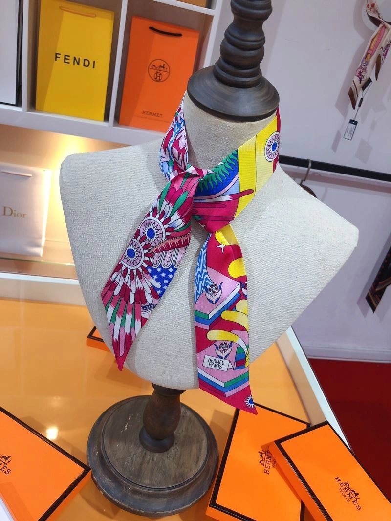 Neat Hermes Silk 272648