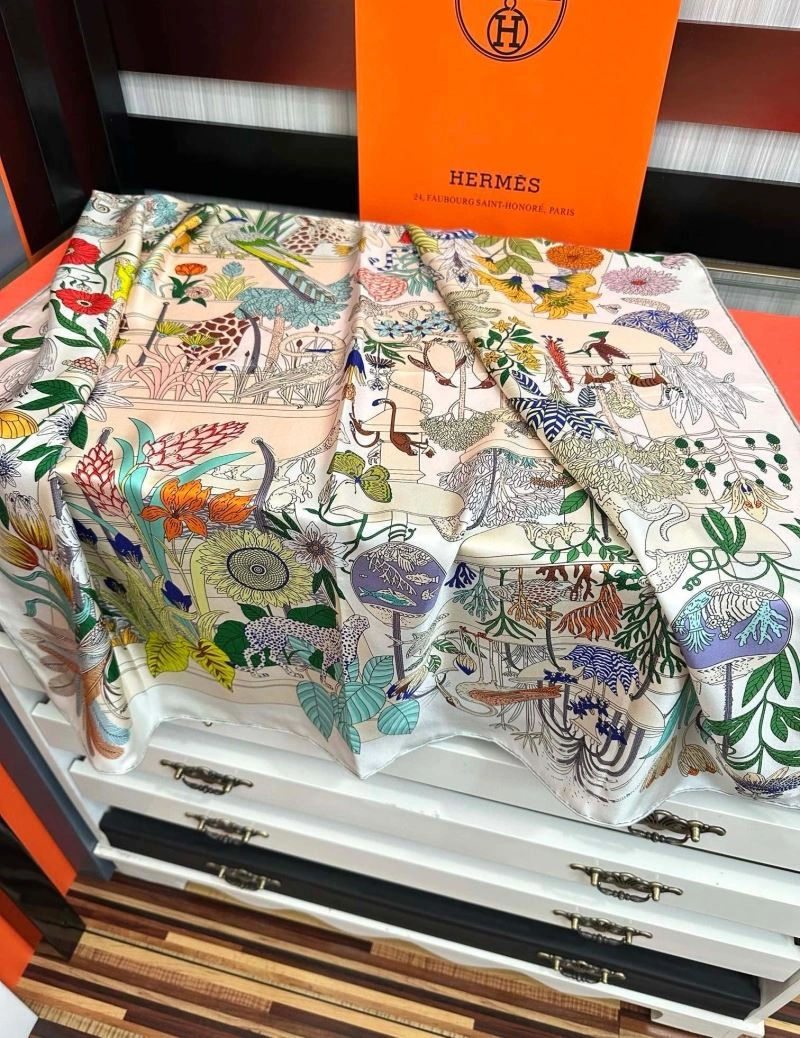 Hermes Silk EyeCatching 272646