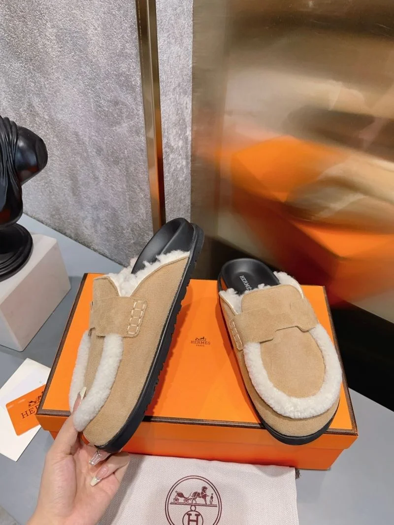 Lightweight Hermes Slippers 26171