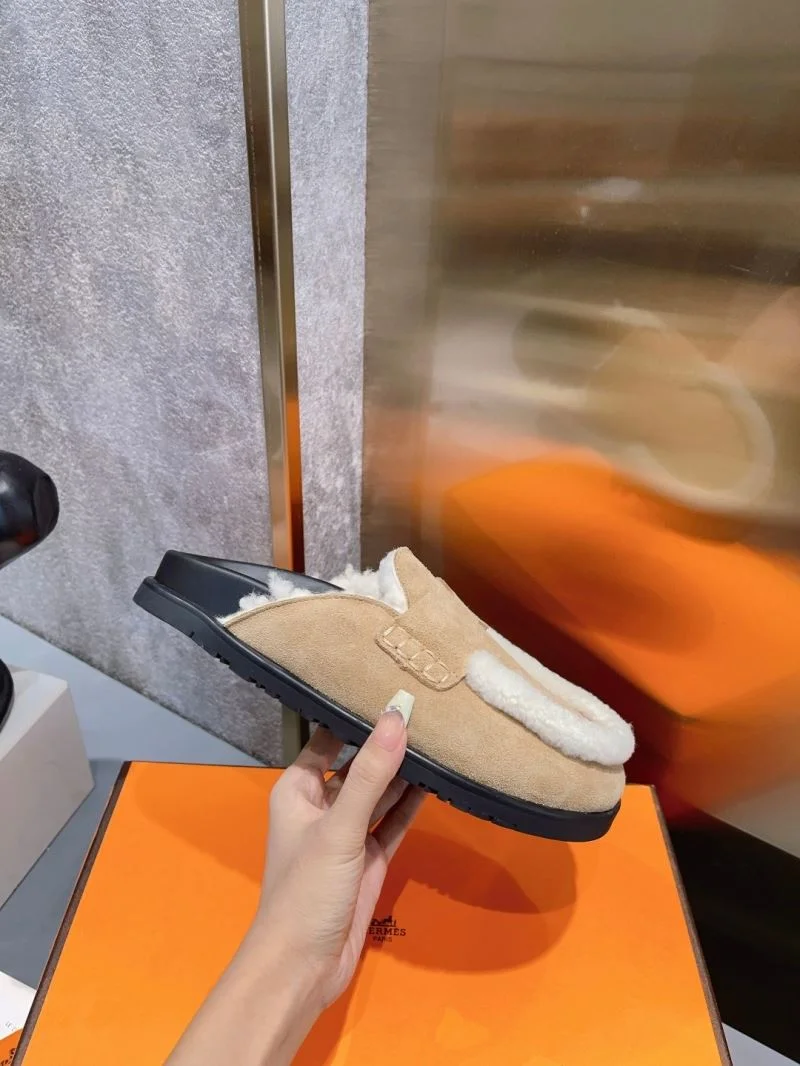 Lightweight Hermes Slippers 26171