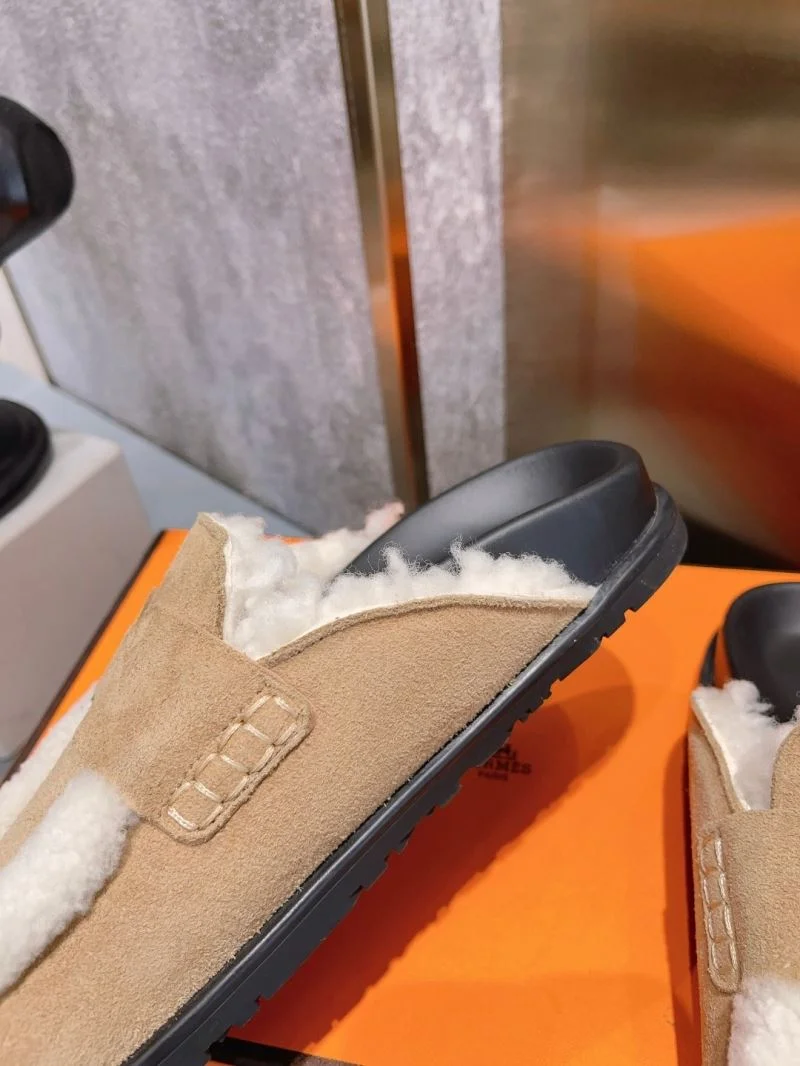 Lightweight Hermes Slippers 26171