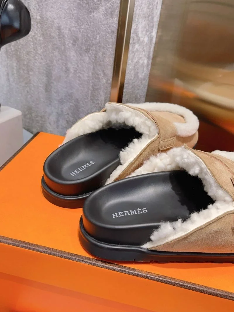 Lightweight Hermes Slippers 26171